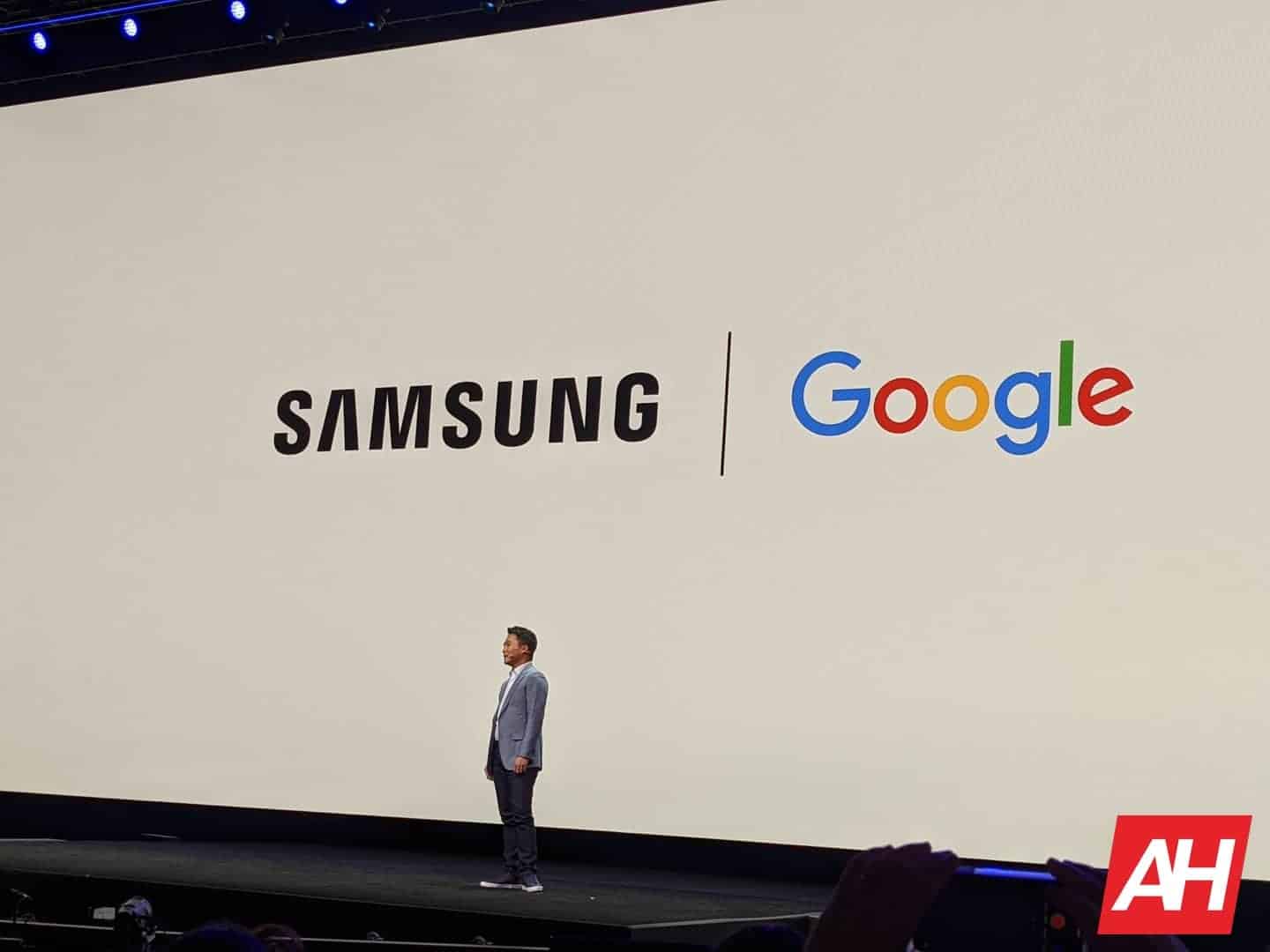 Google betaalde Samsung 8 miljard dollar om zijn apps op Galaxy-apparaten in gebreke te stellen