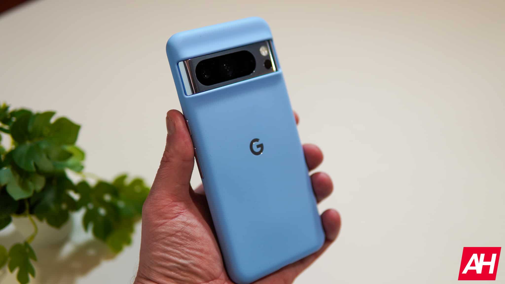 Featured image for Pixel 8 Pro gets better, now supports ultrawide astrophotography