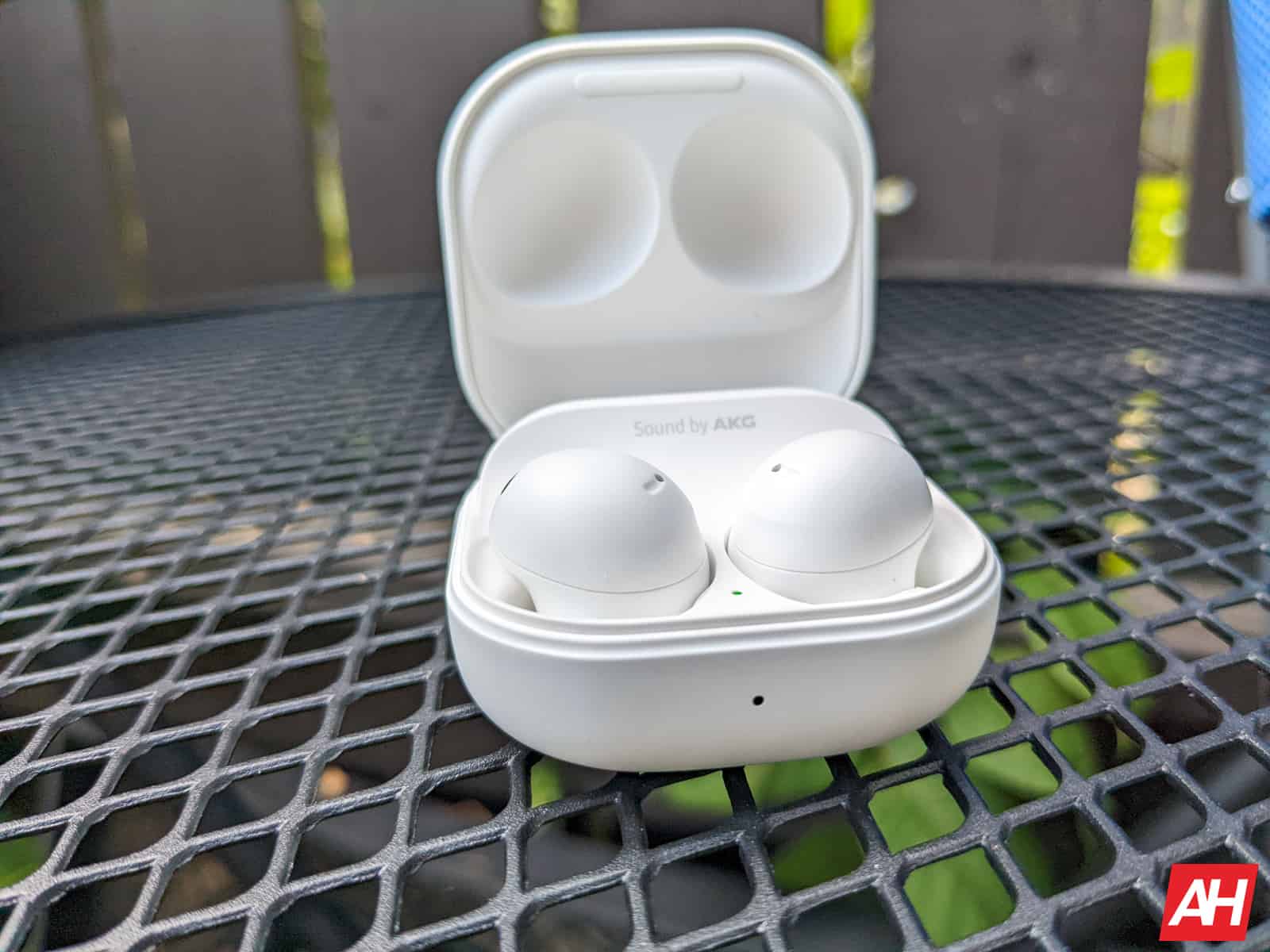 Galaxy Buds 3 Pro beschikt over AI op het apparaat voor realtime vertaling