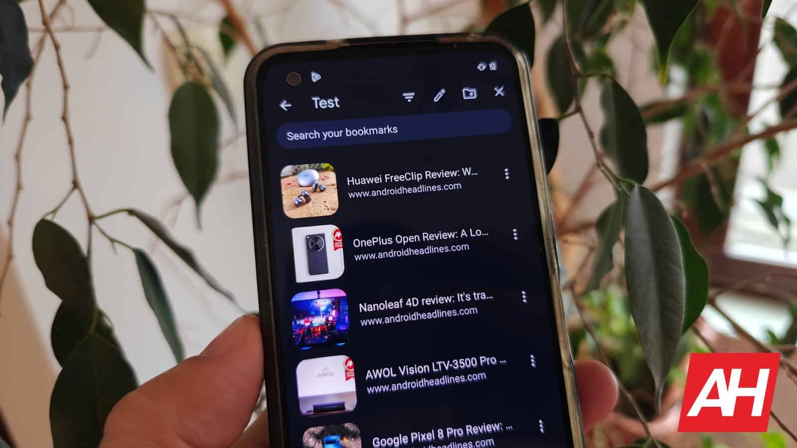 Featured image for Google Chrome gets new design for bookmarks on Android