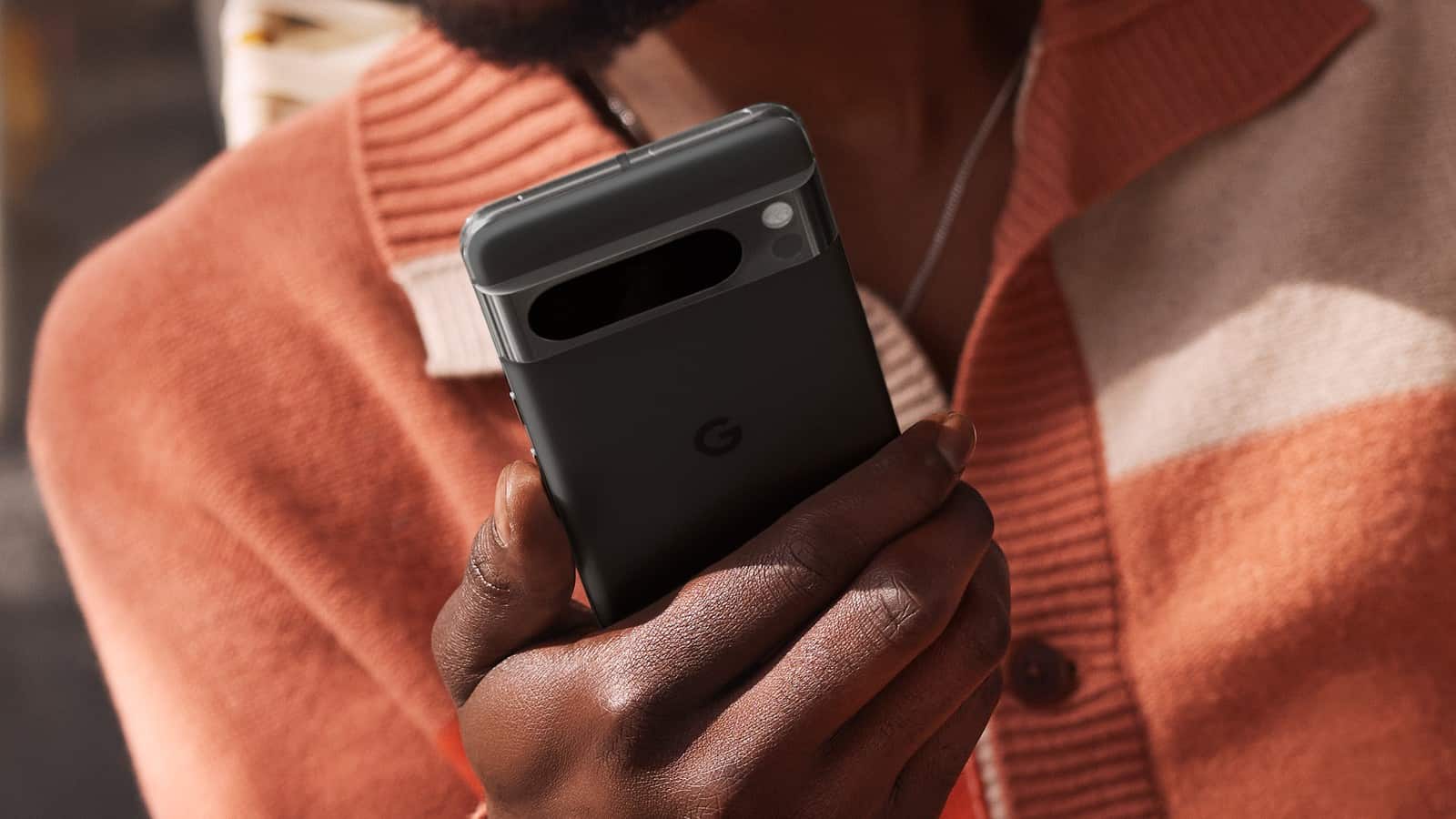 Google Pixel 8 Pro lifestyle-afbeelding 3