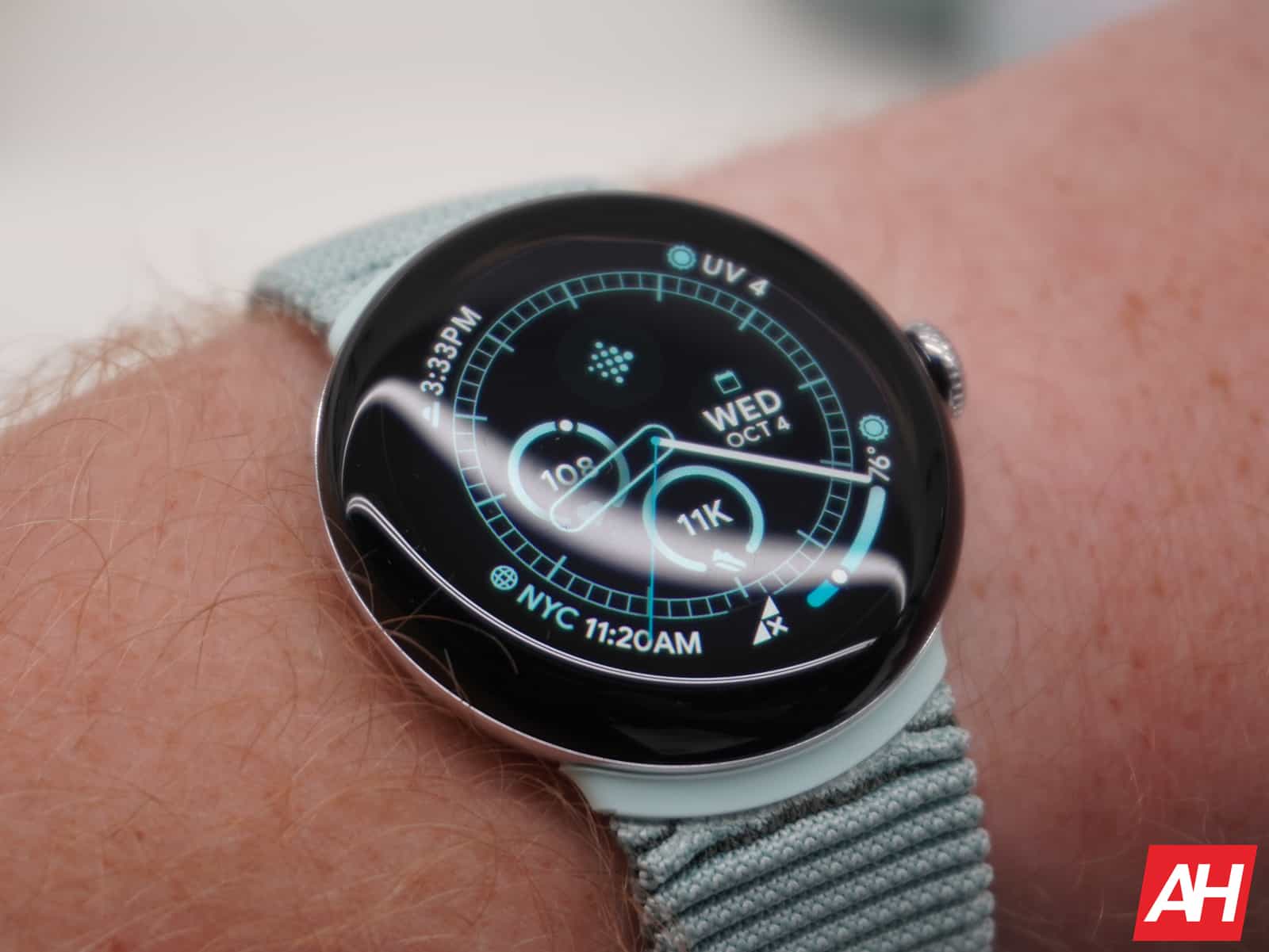 Featured image for The Pixel Watch 3 could end up coming in two sizes