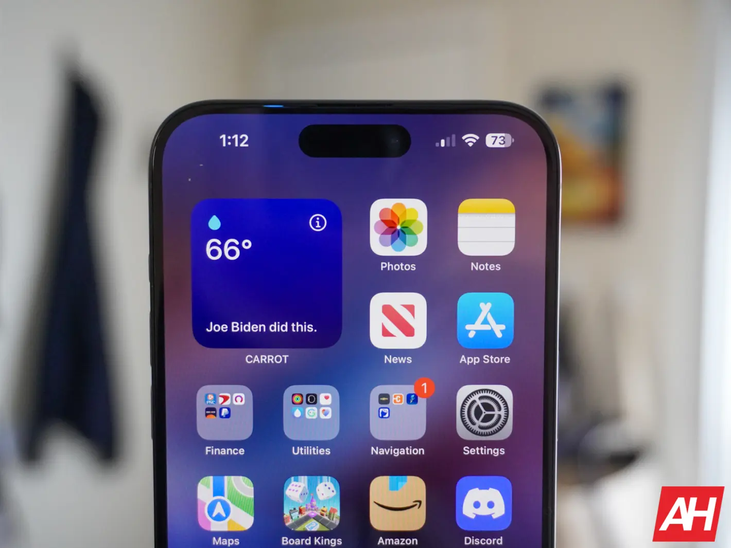 iphone 15 pro max AM AH 28