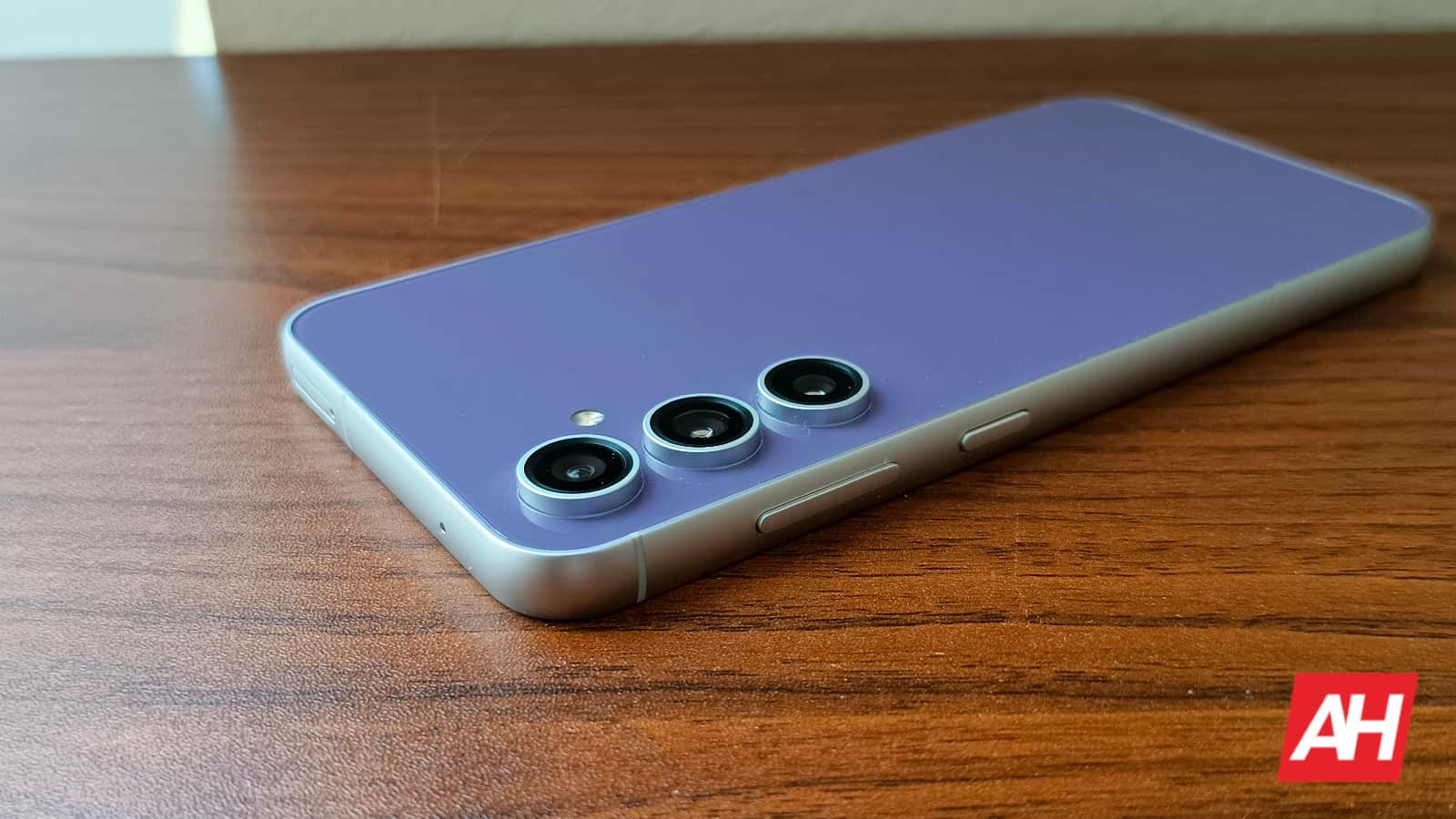 Featured image for The best-selling smartphone brands of the last 10 years