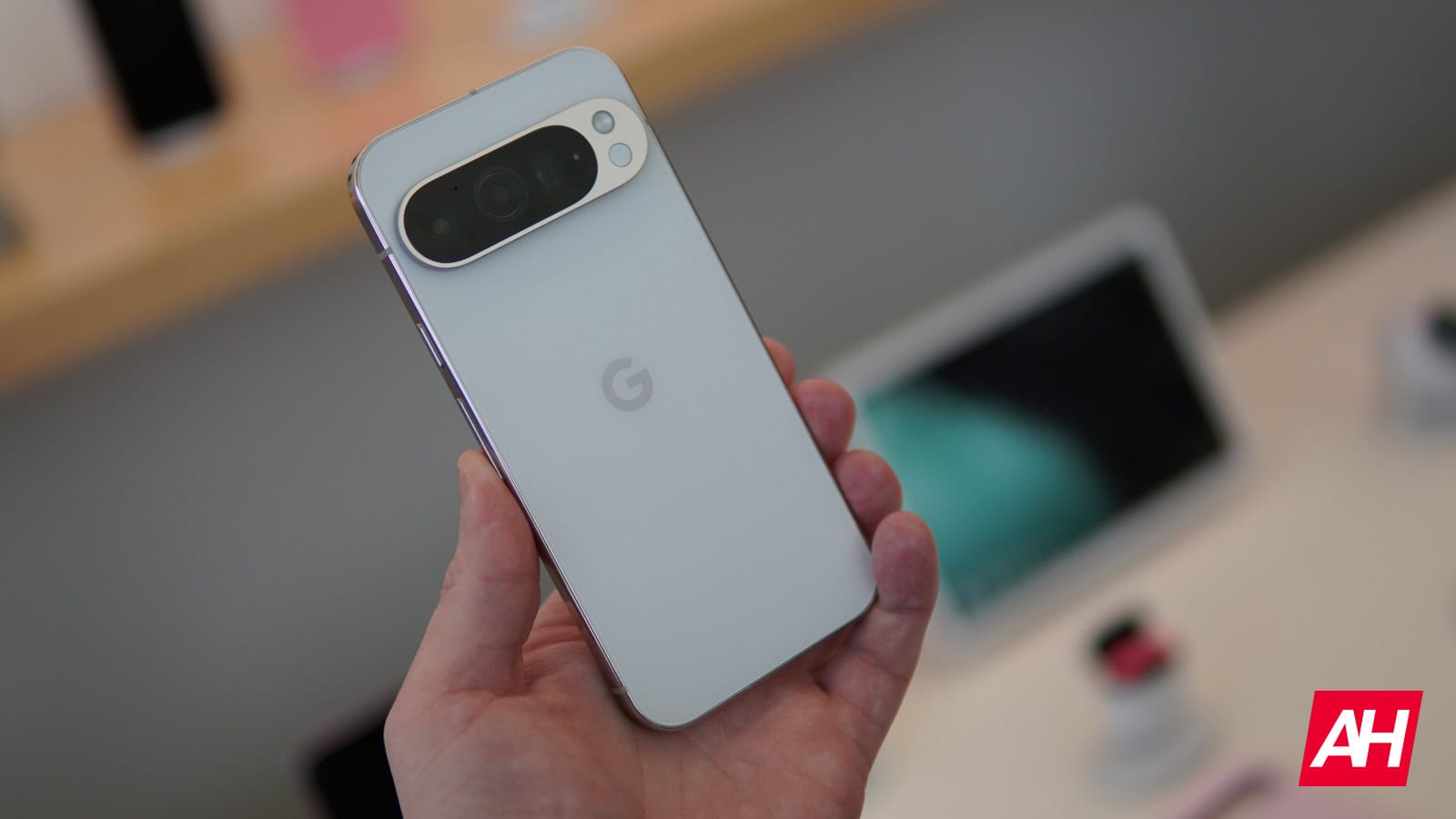 Pixel 9 Pro-telefoons lijken in sommige landen verschillende schermen te hebben