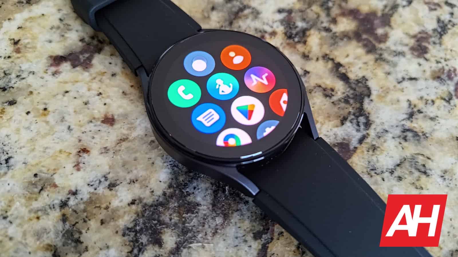 Samsung heeft al maanden geen updates meer gepusht voor oudere Galaxy Watches