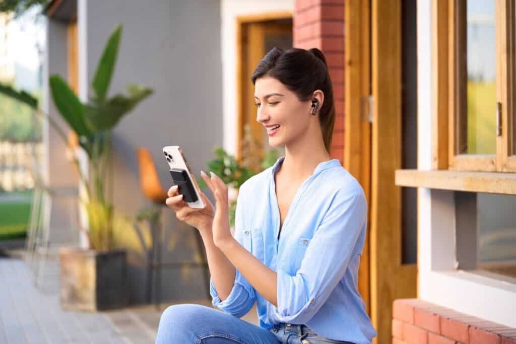 Komutr-oordopjes bieden MagSafe-ondersteuning, in tegenstelling tot AirPods