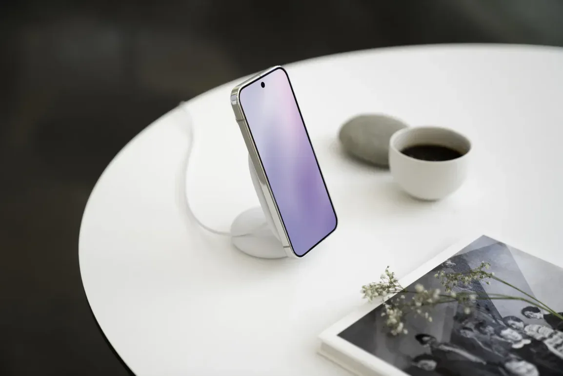 Google Pixel 10 Series Pixelsnap Charger met stand