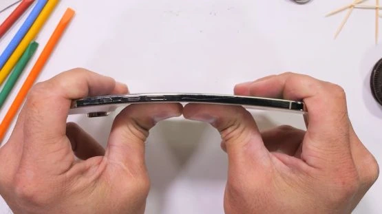 iPhone Air Durability Bend Test 1