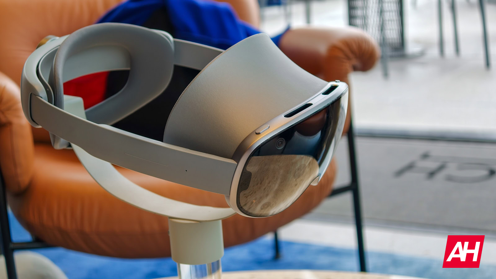 Google onthult volledige bediening en gebruikersinterface voor 2026-brillen